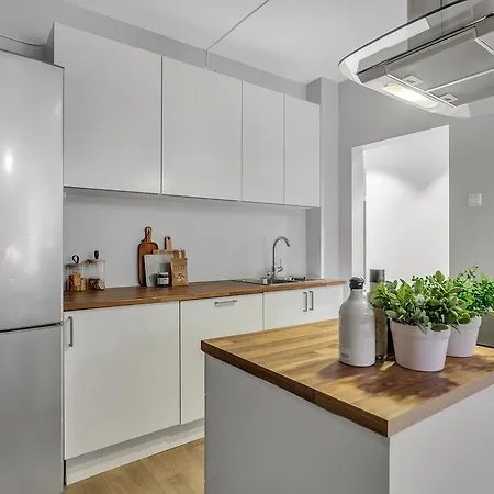 Catalina Apartment *